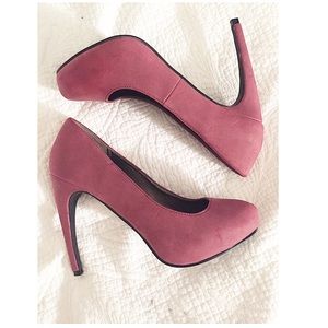 MICHAEL ANTONIO HEELS