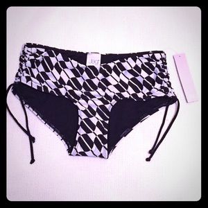 Jag Medium New With Tags Bikini Bottom