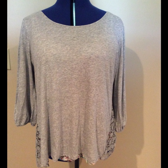 Sundance Tops - Two piece top DONATED ❌❌❌❌