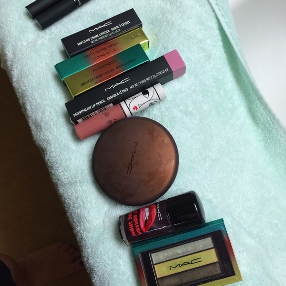 Mega bundle 😍 - Picture 4 of 4