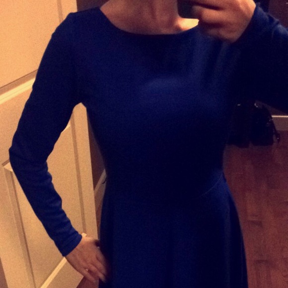 Dress - Picture 3 of 3