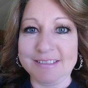 Meet your Posher, Renee