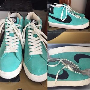 Blazer SB size 6 (boys)