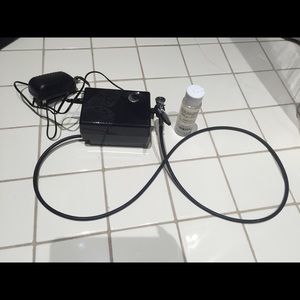 Luminess airbrush make up applier