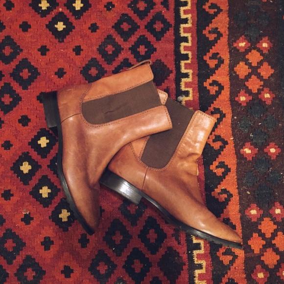 Cole Haan Cognac Leather Booties sz 6