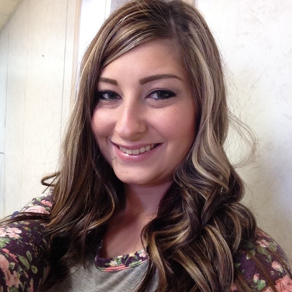 Meet your Posher, Ashley - Picture 1 of 1
