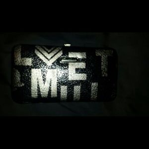 Snap wallet metal mulisha