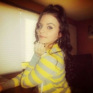 Meet your Posher, Ashley