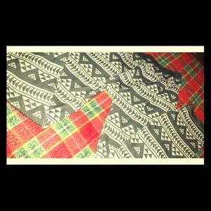 🔥Final🔥Tribal patterned CUTE Capri leggings