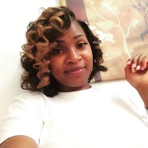 Meet your Posher, Renea