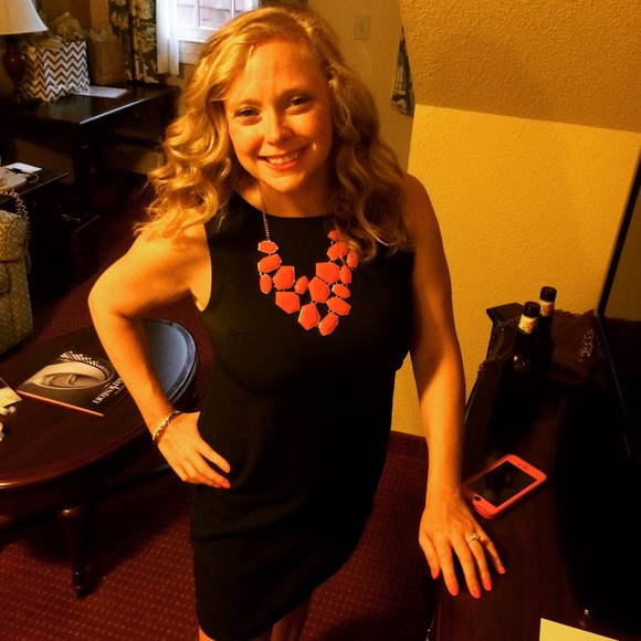 Meet your Posher, Ruth - Picture 2 of 3