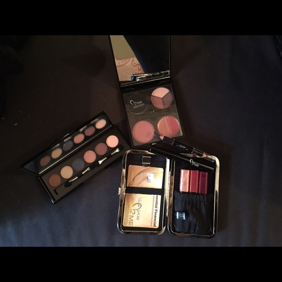 "Me" makeup pallets