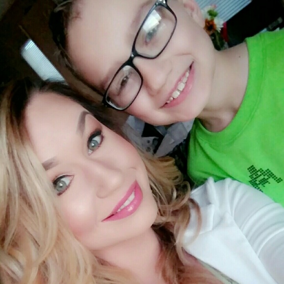 Meet your Posher, Kyla - Picture 2 of 4