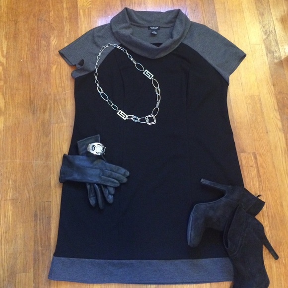 red lace bodycon midi dress