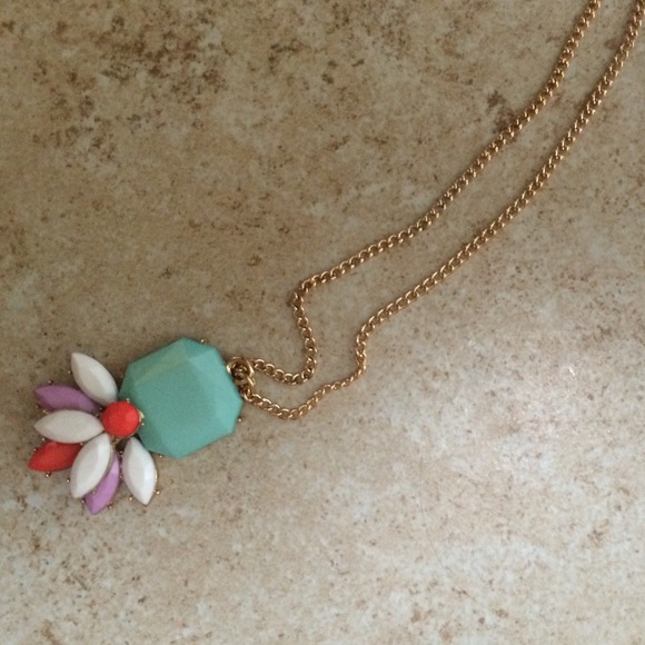 Meet your Posher Ann Marie - Picture 3 of 4