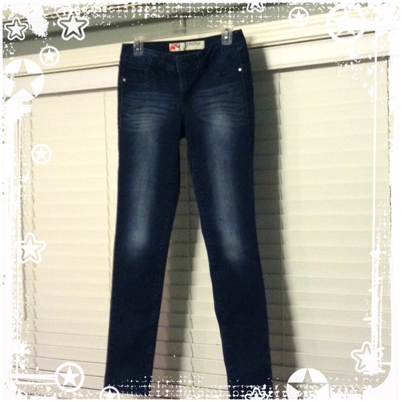 🎉🎈✨ "Grane" Dark Wash Jeggings ✨🎈🎉