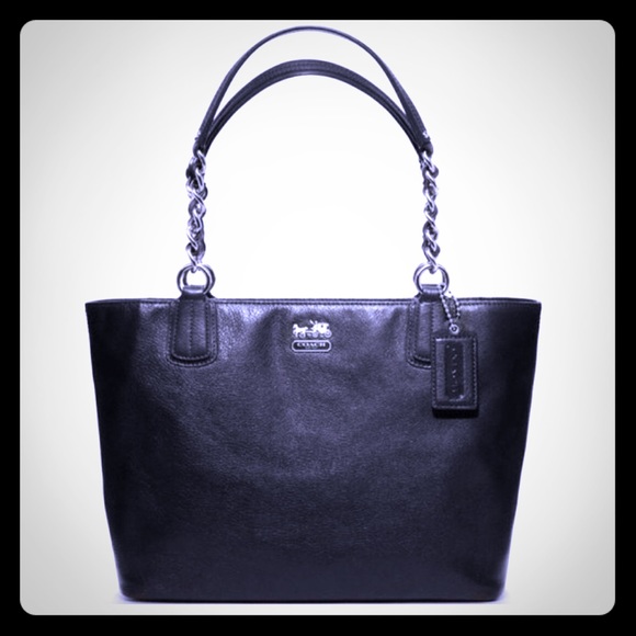 Coach Handbags - 🎉HP🎉💯Authentic Black Coach Madison Handbag