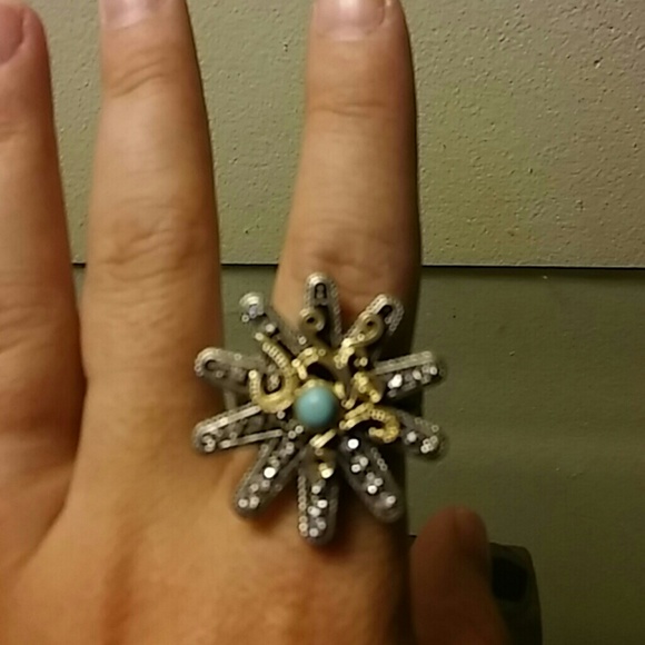 Studded Star design ring - Picture 1 of 3
