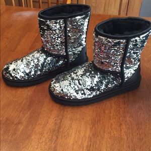 Women's UGG boots- size 5