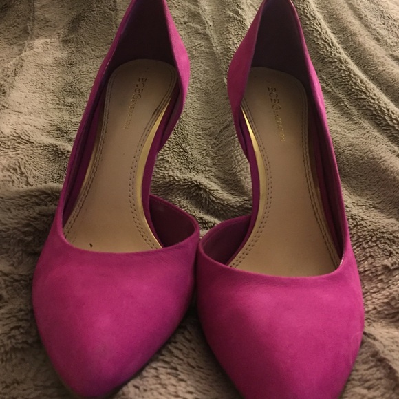 BCBG Magenta PUMPS
