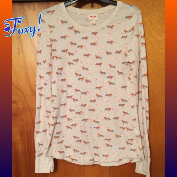 Fox Pattern Print Thermal like Top