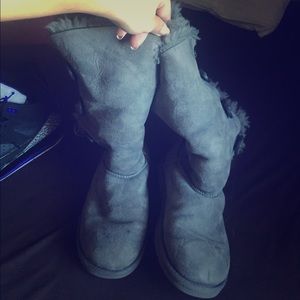 Grey long button uggs