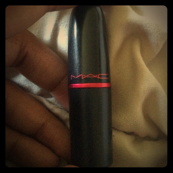 MAC lipstick: Viva Glam IV