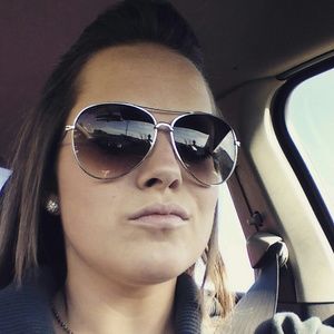 Meet your Posher, Dana