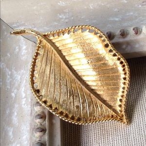 Vintage gold leaf pin