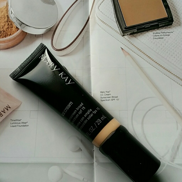 CC Cream Sunscreen Broad spectrum SPF15 Very Light