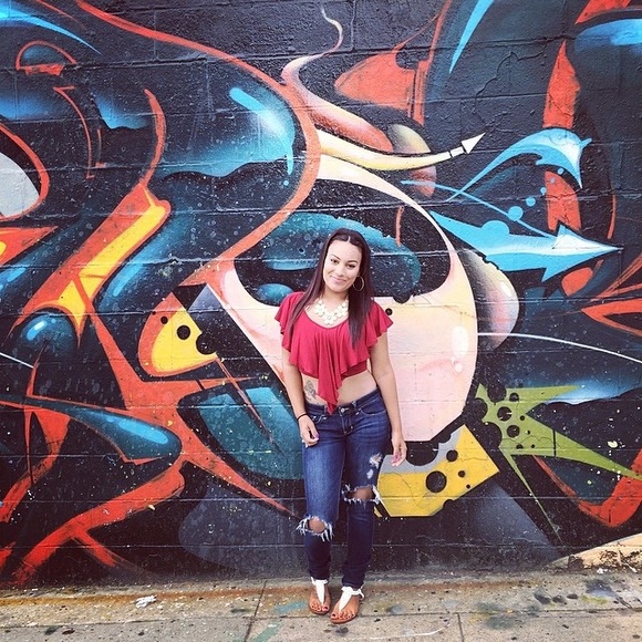 Ruffle crop top - Picture 2 of 2