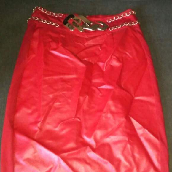 Belted skirt