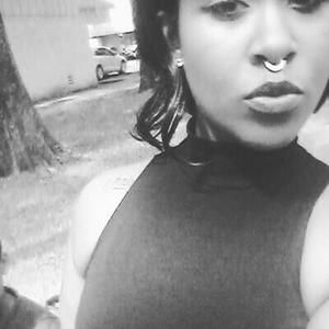 Meet your Posher, Jaysa