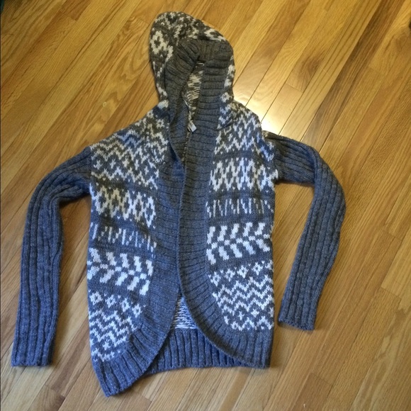 WARM Sweater Hoodie!