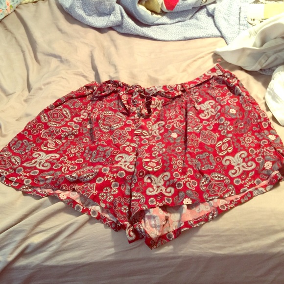 Bandanna shorts!