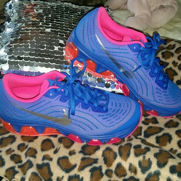 Like new Nike Tailwind 6 running shoes $60 FIRM