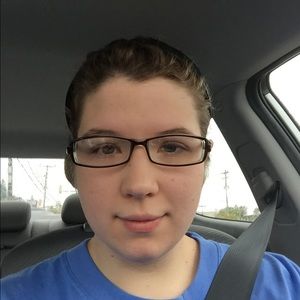 Meet your Posher, Alyssa