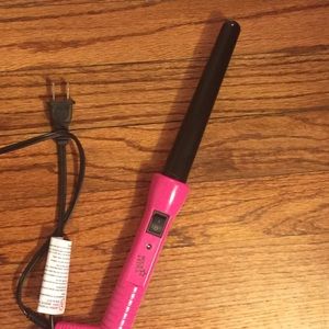Bed Head Rock Style curling wand.