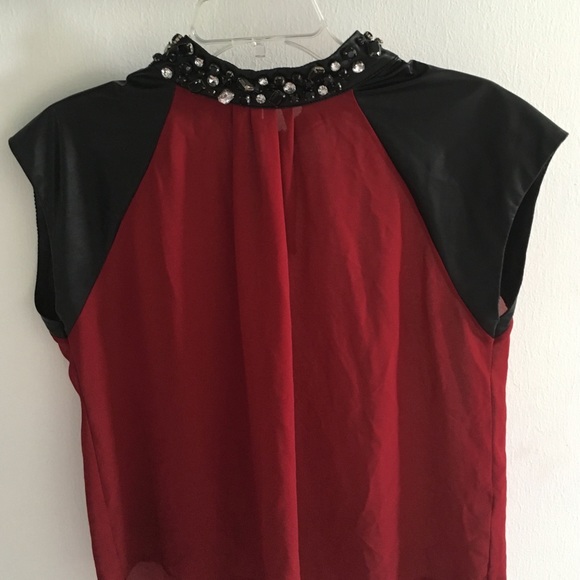 Jewel Top - Picture 3 of 3