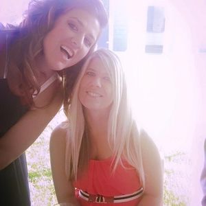 Meet your Posher, Candice