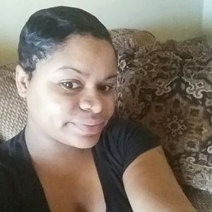 Meet your Posher, Tia