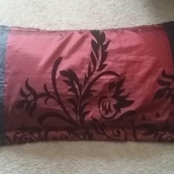 Photos of design on Comforter Set - Picture 4 of 4