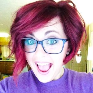 Meet your Posher, Leslie