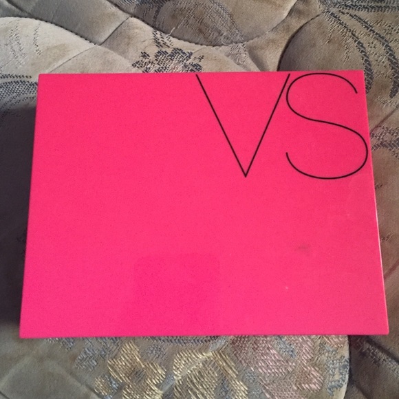 Victoria secret makeup