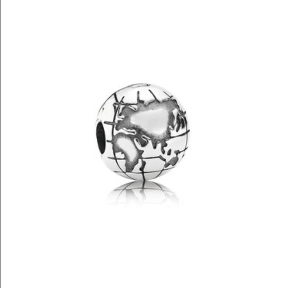 ✨SOLD✨ Authentic, Globe Pandora Clip - Picture 1 of 2