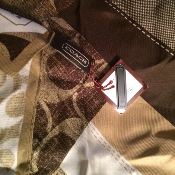 Scarf - Picture 2 of 3