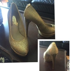 Michael kors gold heels