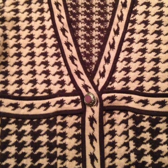 Cardigan - Picture 2 of 4