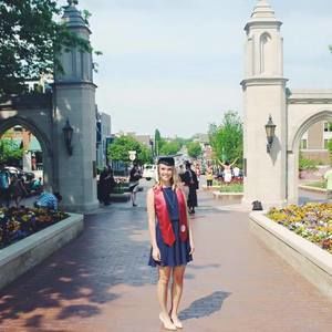 Meet your Posher, Lakin