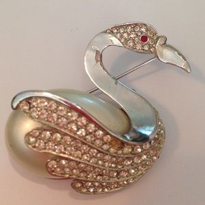 Vintage Rhinestone & Pearl Swan Brooch Bird